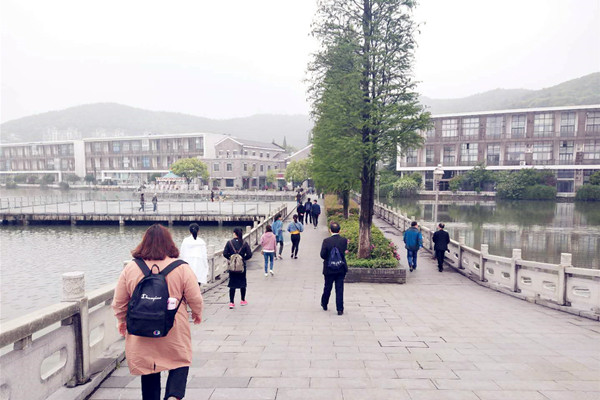 春日旅游