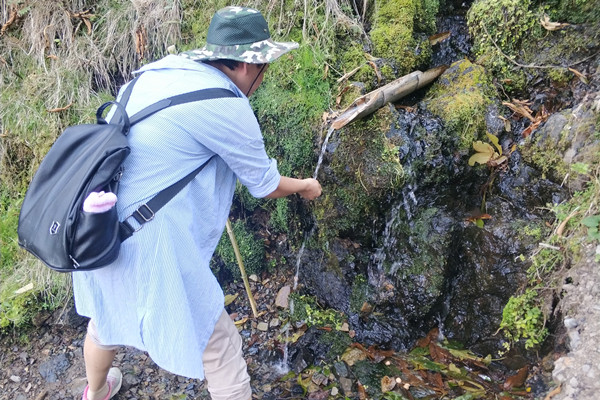 先洗个手 /cxyq/20190930135034-Ftafn8b7WaaLbRO_54PeudKX0cqZ.jpg