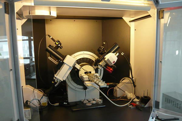 X射線衍射儀 http://www.wxcxfx.com/cxyq/20200429093835-FnmQbc7B4_KfWLXcuIiBGvHMV7NF.jpg