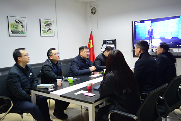 周副區(qū)長談儀器 http://www.wxcxfx.com/cxyq/20210108145208-FnAUN-Tgt_Ulyc4b6lkzgjjPSMGy.jpg