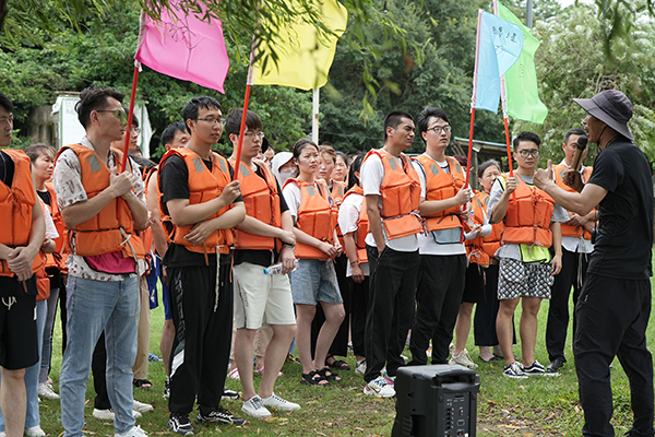 龙舟赛前的安全事项 /cxyq/20230801091519-FlrMak_ZPIdTSPOs5rGtnrR4Z8dD.jpg