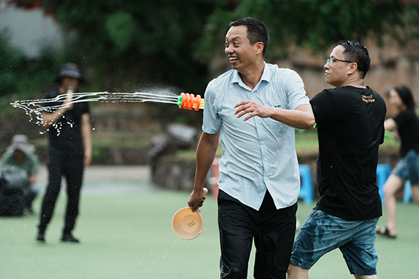 水枪大战 /cxyq/20230801091648-FlSHQbkY1BhV-Tt98ToDQlbLpRTc.jpg