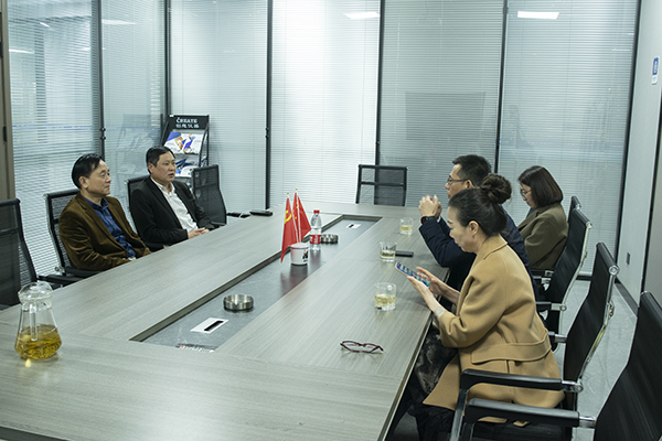 创想仪器与张副会长一行进行座谈会 /cxyq/20240328105541-Fh8qoXmfuOV9BVNNV3jzr-YkUVuw.jpg
